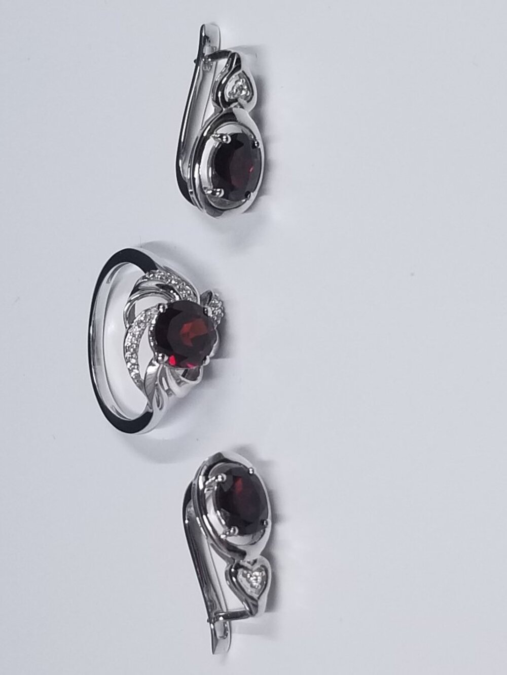 Silver and Garnet Elegance Jewelry Set